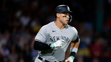 MLB: Judge sorprende al público al usar tres números diferentes ante Pittsburgh 