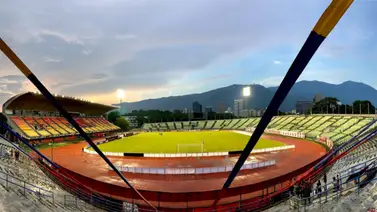 Liga FUTVE: Caracas FC y UCV FC se miden en un duelo vital en el estadio Olímpico (Final) Liga FUTVE: Caracas FC y UCV FC se miden en un duelo vital en el estadio Olímpico (Final)