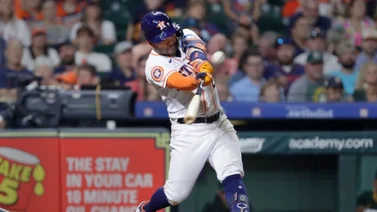 MLB: ¡Terminó el bache! Vea a José Altuve revivir a los Astros con este tablazo (+Video)