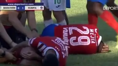 ¡De escándalo! Mira esta terrible falta que se produjo en el fútbol hondureño (+Video) ¡De escándalo! Mira esta terrible falta que se produjo en el fútbol hondureño (+Video)