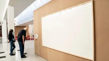 ¿Cómo se llama la obra? Un artista deberá pagar una multa millonaria por tomarle el pelo a un museo en Dinamarca ¿Cómo se llama la obra? Un artista deberá pagar una multa millonaria por tomarle el pelo a un museo en Dinamarca