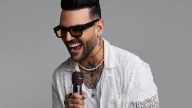 Luis Fernando Borjas celebra la nominación al Latin Grammy de su primer álbum como solista