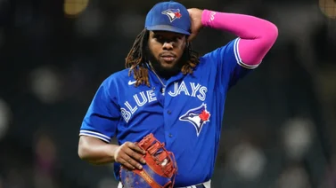 MLB: ¡Alarma en Toronto! Azulejos retiran del line up a Vladimir Guerrero Jr. por molestias