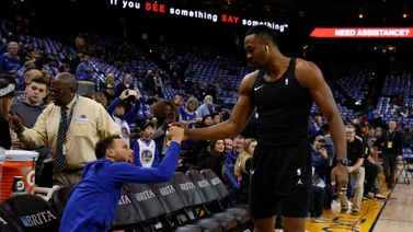 NBA: ¿Qué opina la plantilla de Warriors sobre la posible llegada de Dwight Howard? 