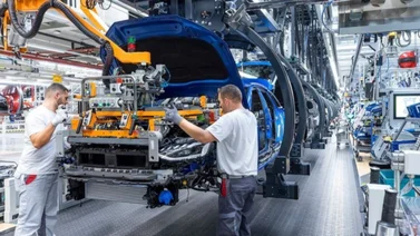 Reino Unido pone en jaque a la industria automotriz al retrasar la aplicación de esta medida