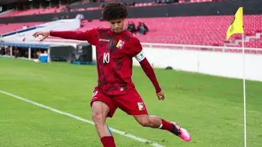 David Martínez negocia con un gigante del fútbol europeo David Martínez negocia con un gigante del fútbol europeo