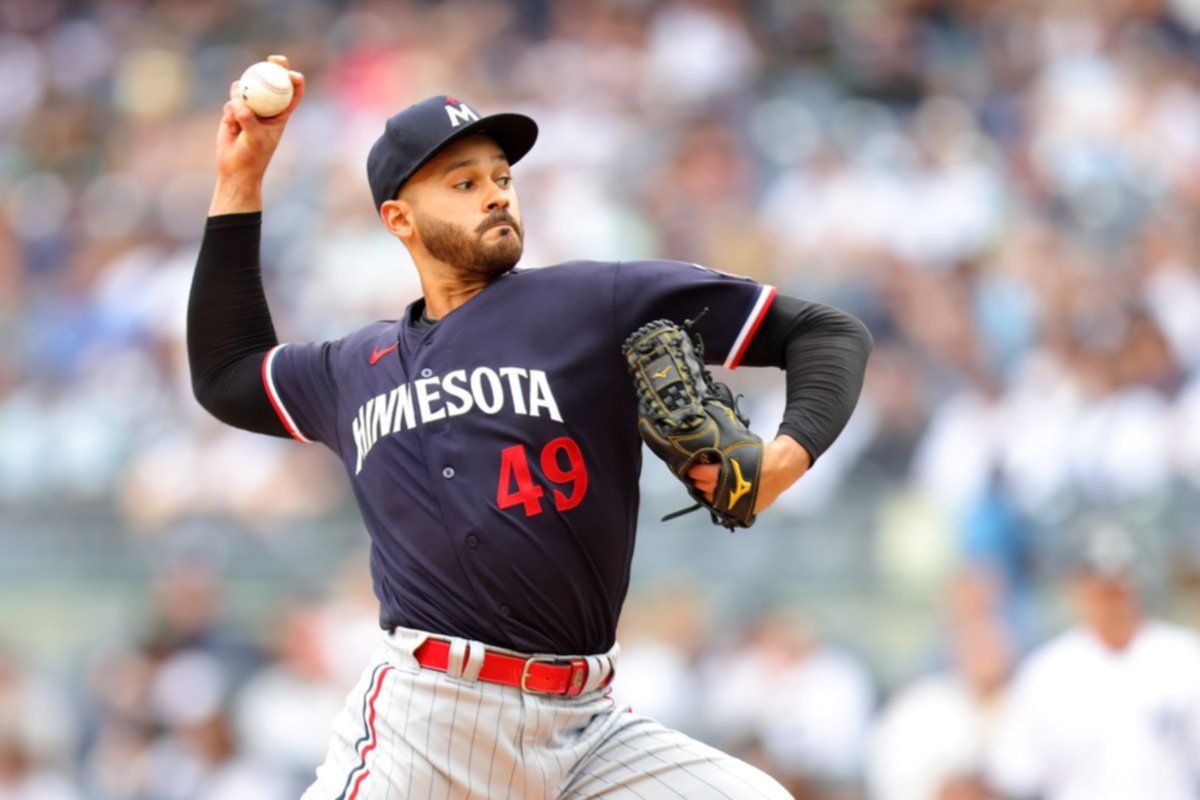 MLB: Yonny Chirinos listo para aportar su granito de arena a la