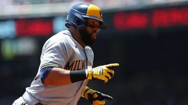 MLB: El dominicano Carlos Santana conecta un cuadrangular que elevó su carrera a otro escalón