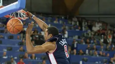 ¡Por encima! Esta increíble jugada de Vince Carter con el Team USA cumple 23 años ¡Por encima! Esta increíble jugada de Vince Carter con el Team USA cumple 23 años