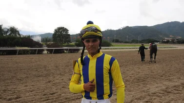 Yoelbis González saca ventaja entre los jinetes en el tercer meeting en La Rinconada