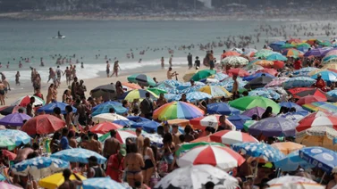 Río de Janeiro sufre inusual ola de calor en el arranque de la primavera (+Video)
