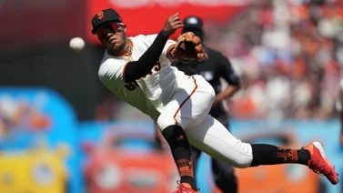 MLB: Thairo Estrada se luce con esta joyita a la defensiva contra los Padres de San Diego (+Video)