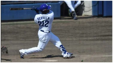 Revilla brilló en Cuba