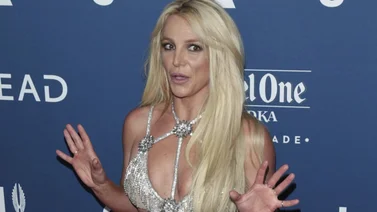 ¡Se le volaron los tapones! Britney Spears imita a Shakira con un peligroso baile y asusta a sus seguidores (+Video)