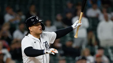 MLB: Mira el gesto que tiene Salvador Pérez con Miguel Cabrera (+Video)
