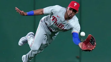 MLB: Dominicano Johan Rojas muestra defensa por encima del promedio
