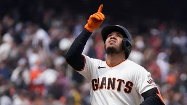 MLB: ¡Búsquenla! Thairo Estrada no respeta a Padres y desaparece la bola (+video)
