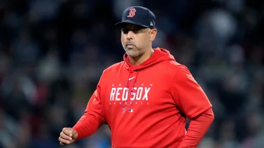 MLB: Boricua Alex Cora desmiente rumores en Medias Rojas de Boston