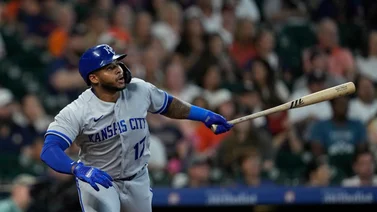 MLB: Boricua Nelson Velázquez jugador revelación de Reales de Kansas City