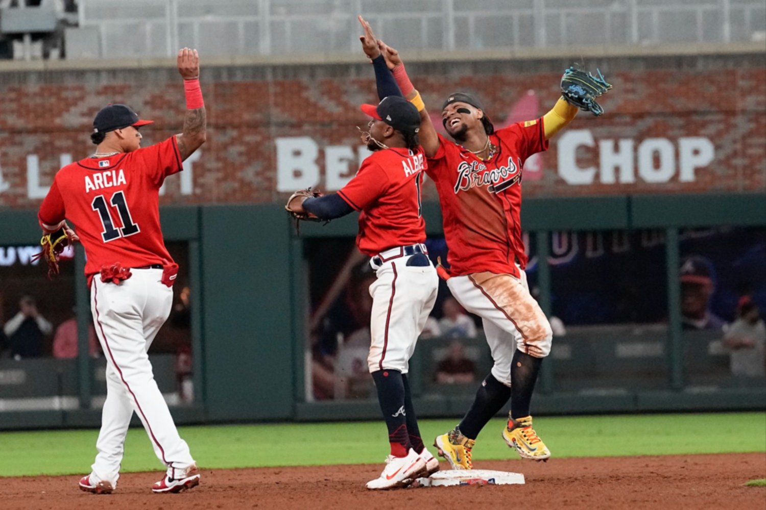 MLB: Posibles objetivos de los Bravos de Atlanta de cara a la fecha límite  de cambios - Revista Factor de Éxito