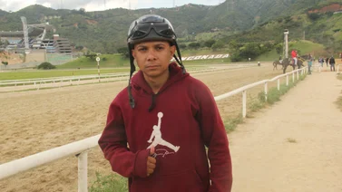 Jinete que tiene meses sin ganar con chance de ingresar al paddock en La Rinconada