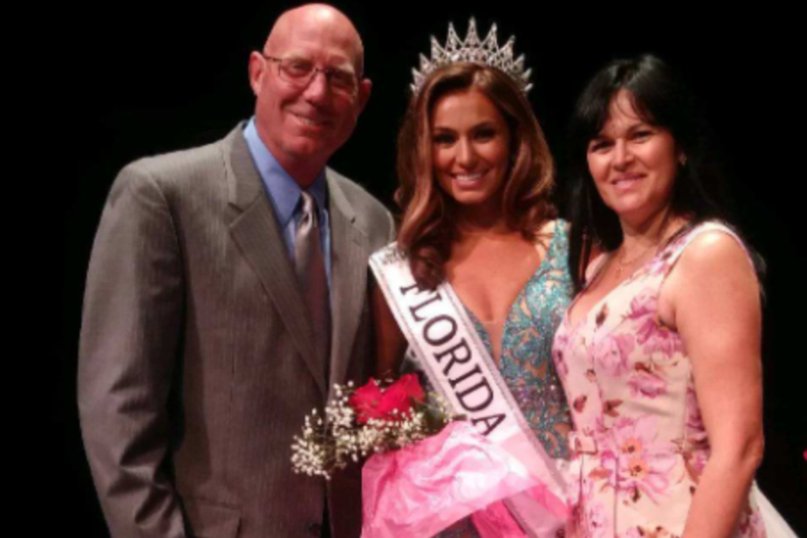 Una venezolana ganó el Miss Estados Unidos y es hija de este expelotero de las Águilas del Zulia ¿Lo recuerdas?