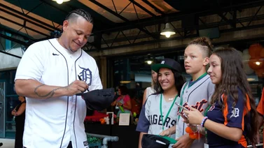 MLB: Fanaticada venezolana se reporta en el Comerica Park para ver a Miguel Cabrera (+Foto)