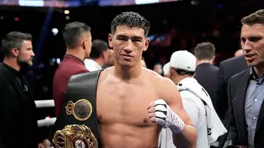 Dmitry Bivol soltó su pronóstico para la Canelo-Charlo (+Detalles) Dmitry Bivol soltó su pronóstico para la Canelo-Charlo (+Detalles)