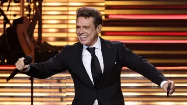 Video | Luis Miguel se pone nervioso y esconde el anillo que confirmaría su matrimonio con Paloma Cuevas