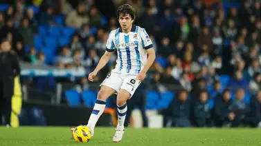 Así le fue al vinotinto Jon Aramburu en su regreso a la titularidad con la Real Sociedad (+Video) Así le fue al vinotinto Jon Aramburu en su regreso a la titularidad con la Real Sociedad (+Video)