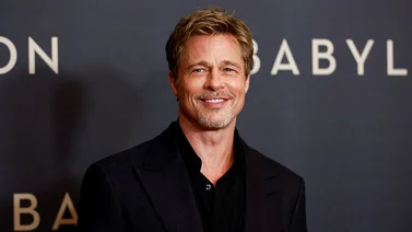 Brad Pitt hace oficial su relación con una joven 29 años menor que él 