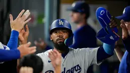 MLB: Dodgers ganan a domicilio contra Cascabeles con gran actuación de Teoscar Hernández