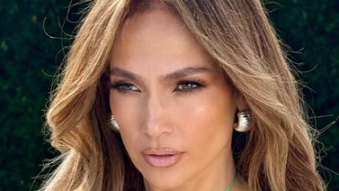 Tras semanas de silencio, Jennifer López es capturada viviendo al máximo su vida de soltera