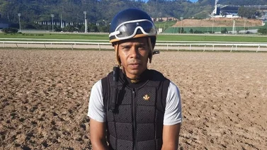 En carrera de muchos datos Deyker Acosta da esta línea de buen dividendo en el 5y6 de este domingo en La Rinconada (+Video)