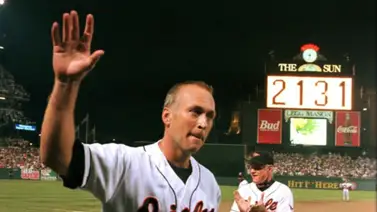 MLB: Cal Ripken Jr. cumple un nuevo año de su “vuelta triunfal” (+Video) MLB: Cal Ripken Jr. cumple un nuevo año de su “vuelta triunfal” (+Video)