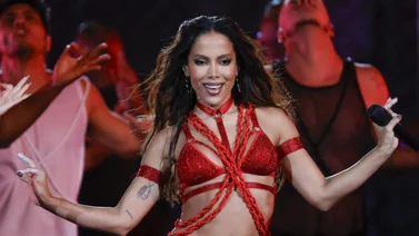 Así fue la presentación de Anitta en el medio tiempo de la NFL en Brasil 