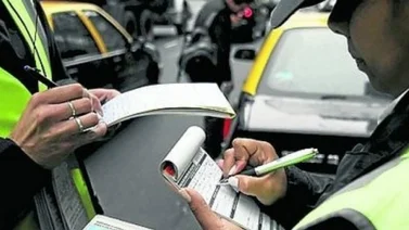 ¿Cómo afectan las infracciones de tránsito a tu solicitud de ciudadanía estadounidense?