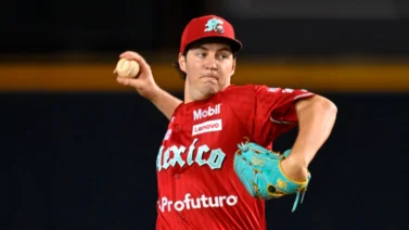 Trevor Bauer alcanza la historia en México con el título de Diablos Rojos