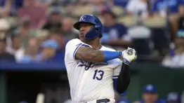 MLB: Salvador Pérez se burla de los Yankees de Nueva York con esta impresionante jugada ofensiva