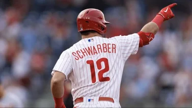 MLB: Kyle Schwarber quebró el récord de un dominicano en un particular departamento (+Video)