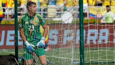 Dibu Martínez explota y se expone a dura sanción tras atacar a un periodista colombiano (+Video) Dibu Martínez explota y se expone a dura sanción tras atacar a un periodista colombiano (+Video)