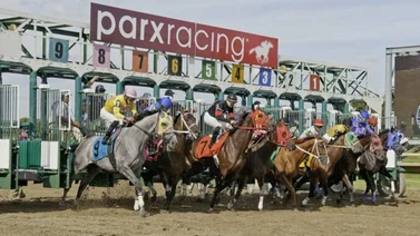 Victorias de aprendiz venezolano generan pago millonario en el Pick 4 en este hipódromo