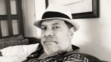 Muere Ibsen Martínez, guionista de la recordada novela "Por estas calles" Muere Ibsen Martínez, guionista de la recordada novela "Por estas calles"