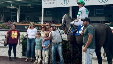 Jockey campeón gana 3 abriendo el meeting el día de su cumpleaños