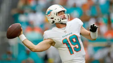 NFL: Miami Dolphins evalúa la posibilidad de firmar un nuevo quarterback tras lesión de Tua Tagovailoa NFL: Miami Dolphins evalúa la posibilidad de firmar un nuevo quarterback tras lesión de Tua Tagovailoa