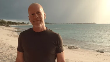Bruce Willis fotografiado en las calles de California 