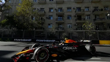 Fórmula 1: Checo Pérez y Carlos Sainz arruinan su carrera con fuerte choque
