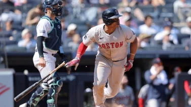 MLB: Rafael Devers pasó a la historia tras recibir insólita base por bolas