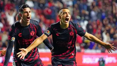 El Barcelona quiere 'atar' al nuevo 'Messi mexicano' (+Video) El Barcelona quiere 'atar' al nuevo 'Messi mexicano' (+Video)