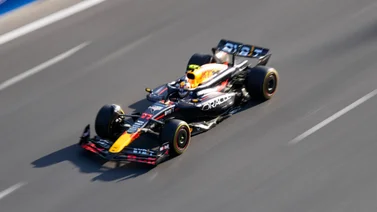 Fórmula 1: Checo Pérez ocasiona el primer problema del Gran Premio de Singapur